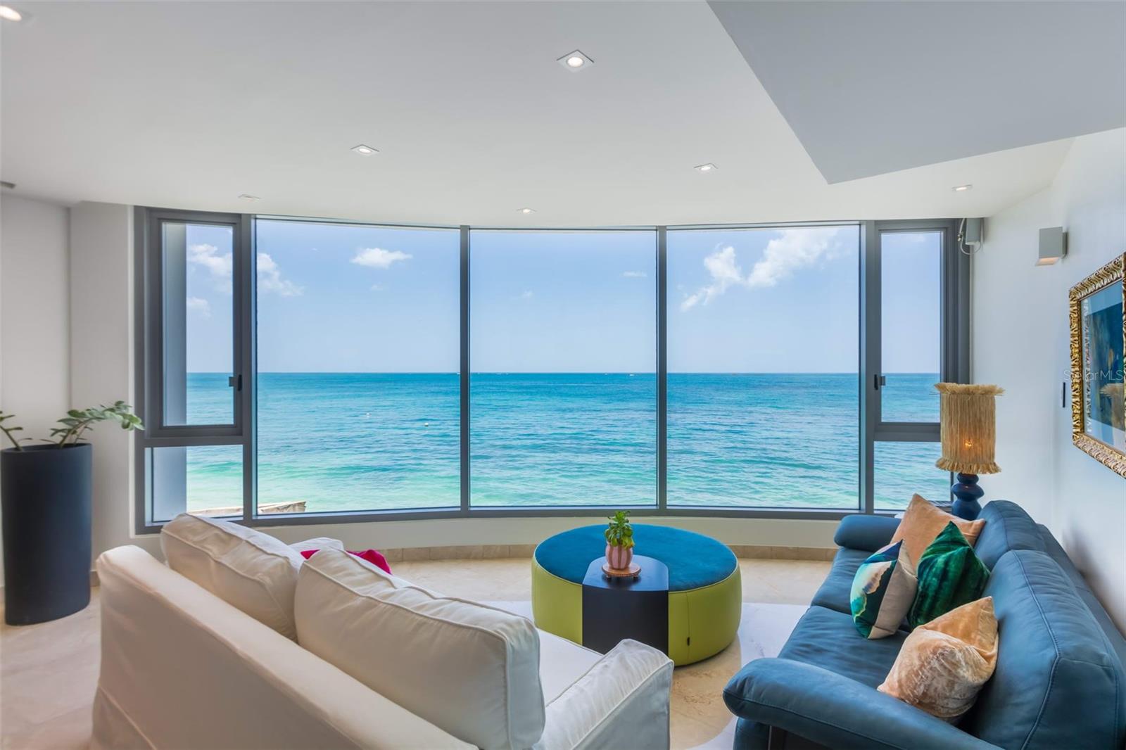 AZURE BEACH - Residential