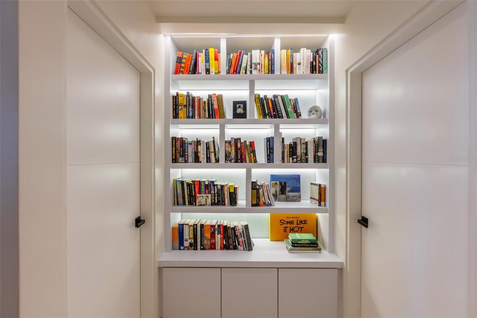 AZURE BEACH - Residential