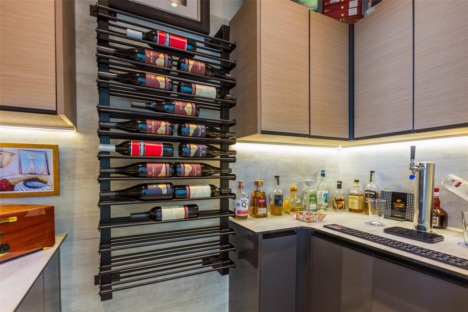 AZURE BEACH - Residential