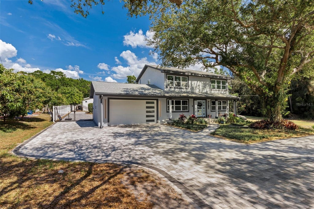 Photo of 6914 S Wall Street, Tampa, FL 33616 (MLS # TB8558201)