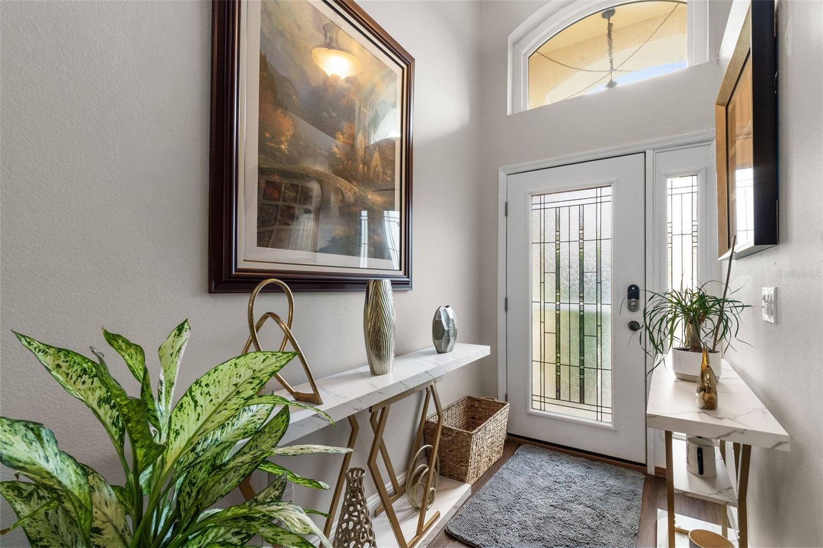 9338 WHISPERING MEADOW COURT