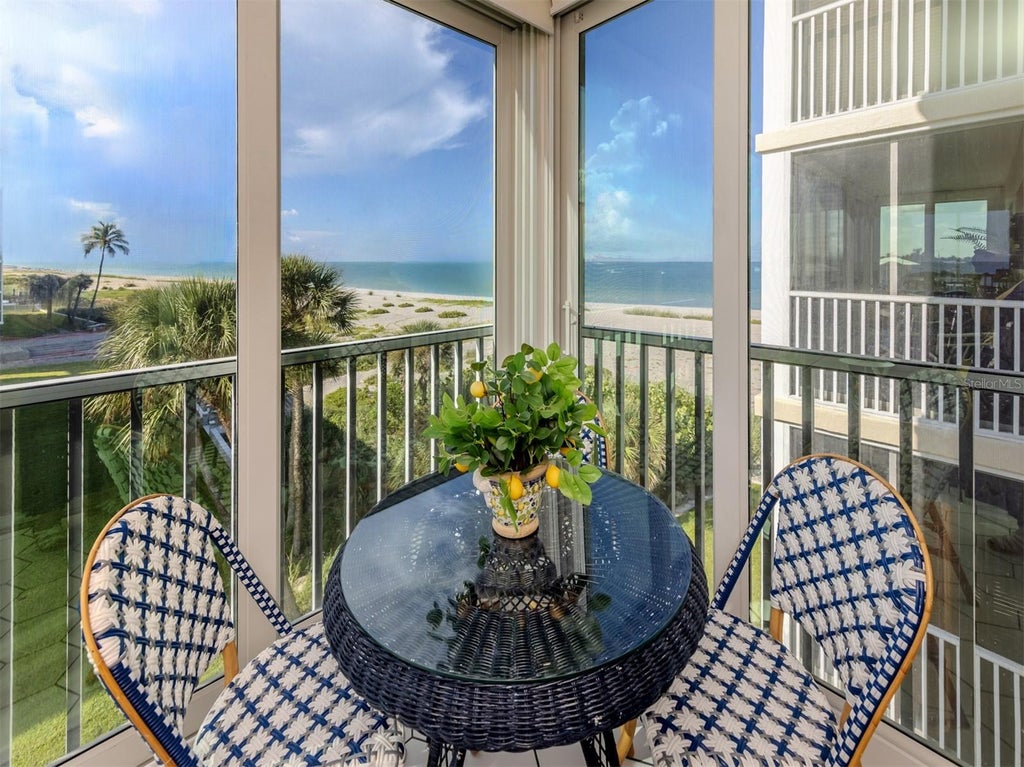Photo of 1150 Tarpon Center Drive #4H (408), Venice, FL 34285 (MLS # A4705978)