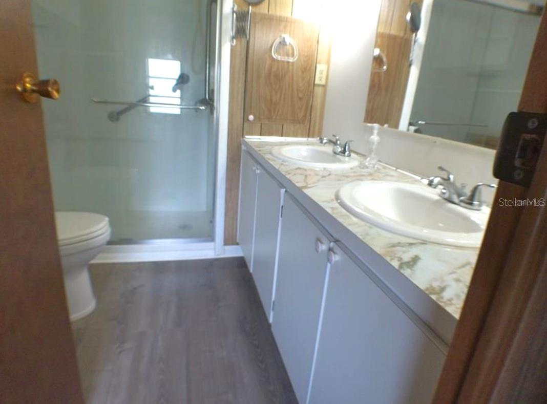 HOLIDAY PARK 2 - Residential