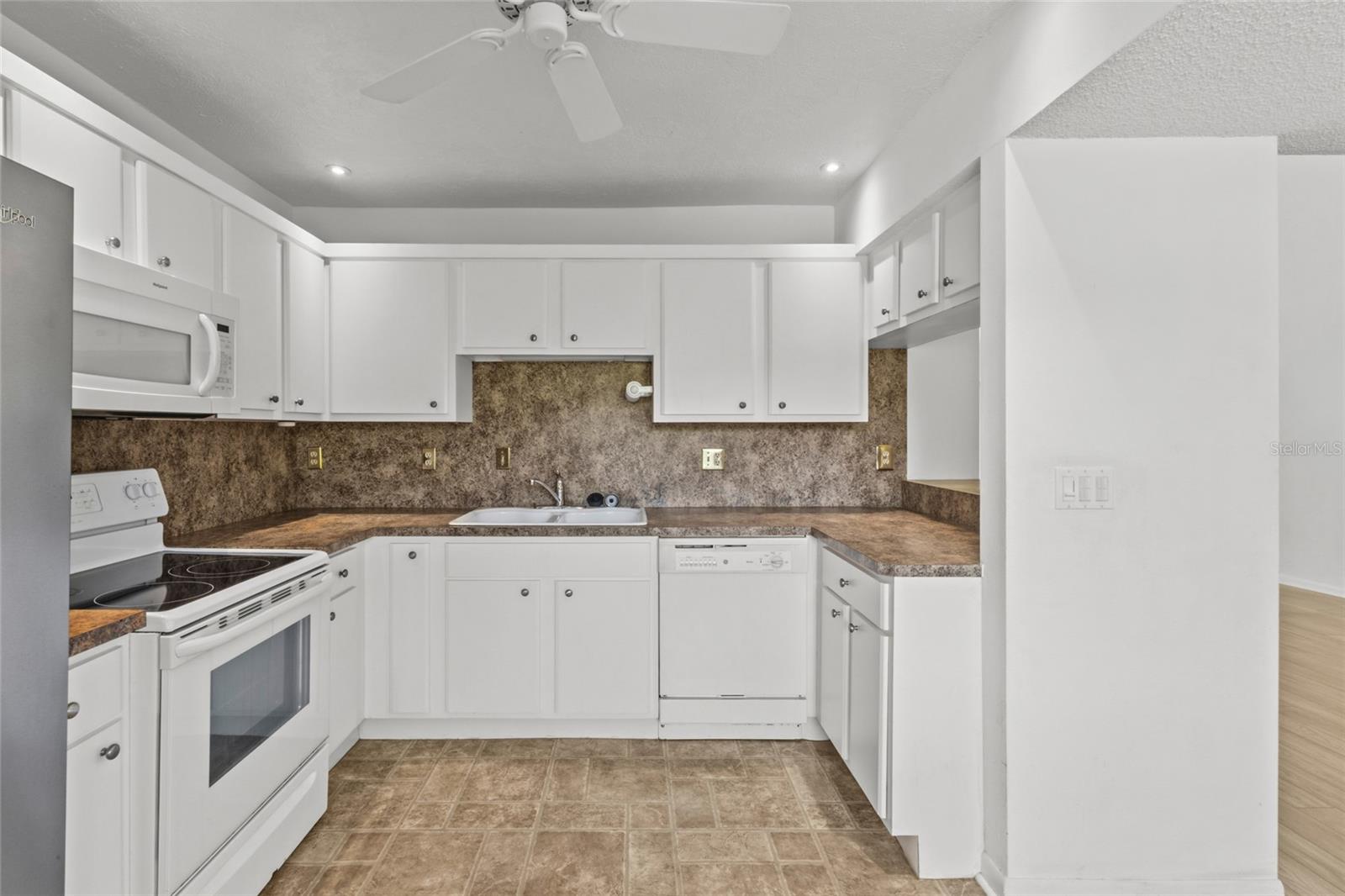 1627 BROOKHOUSE DRIVE 263