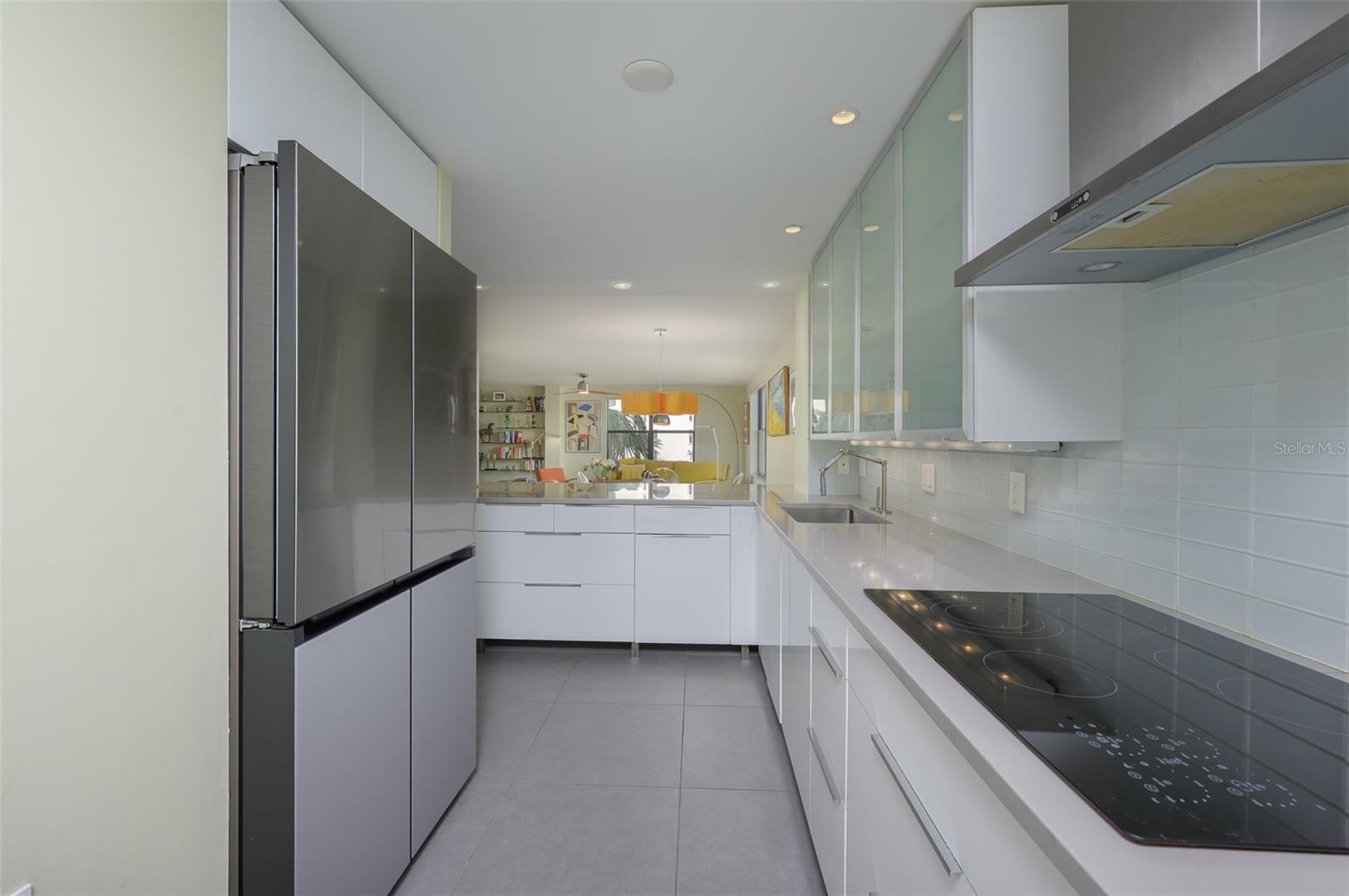 GULF & BAY CLUB PH 2 - Residential