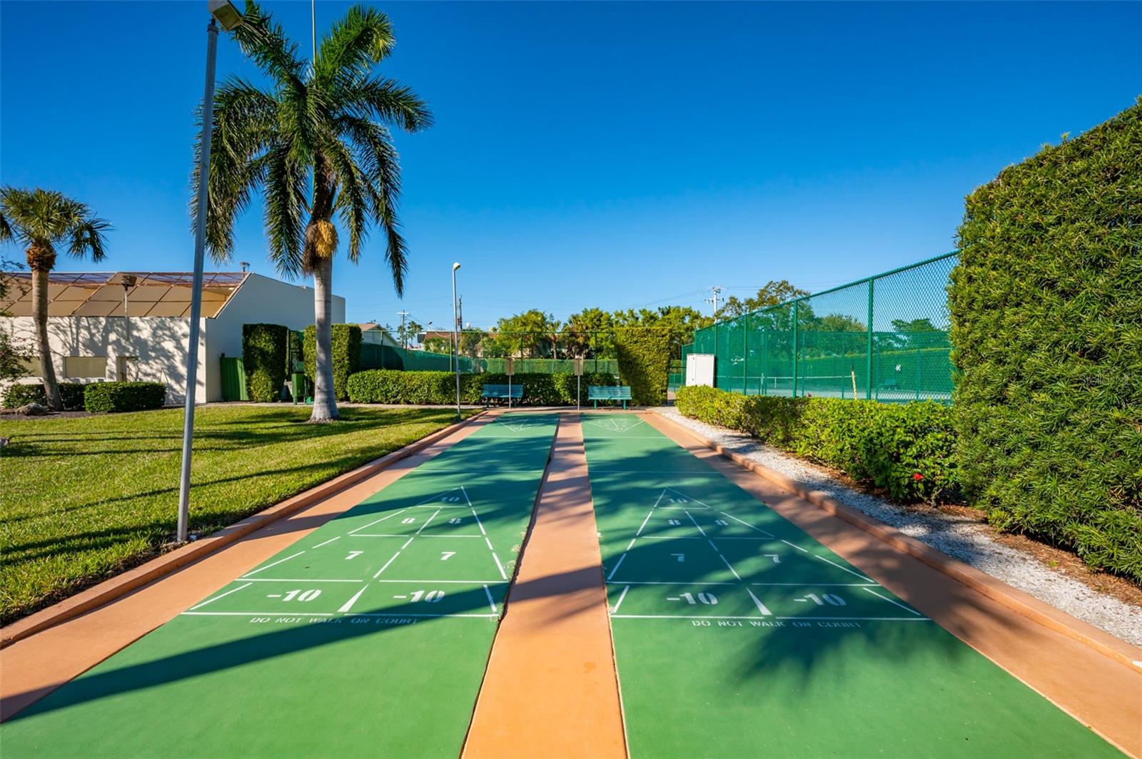 GULF & BAY CLUB PH 2 - Residential