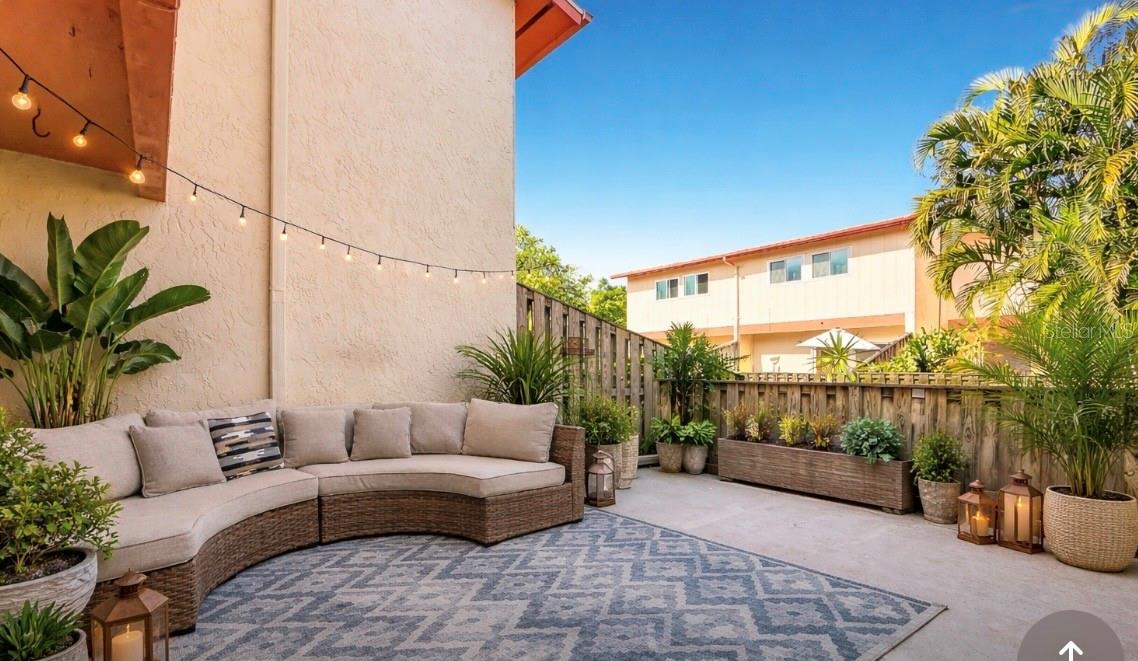 WHISPER WOOD TWNHMS CONDO - Residential