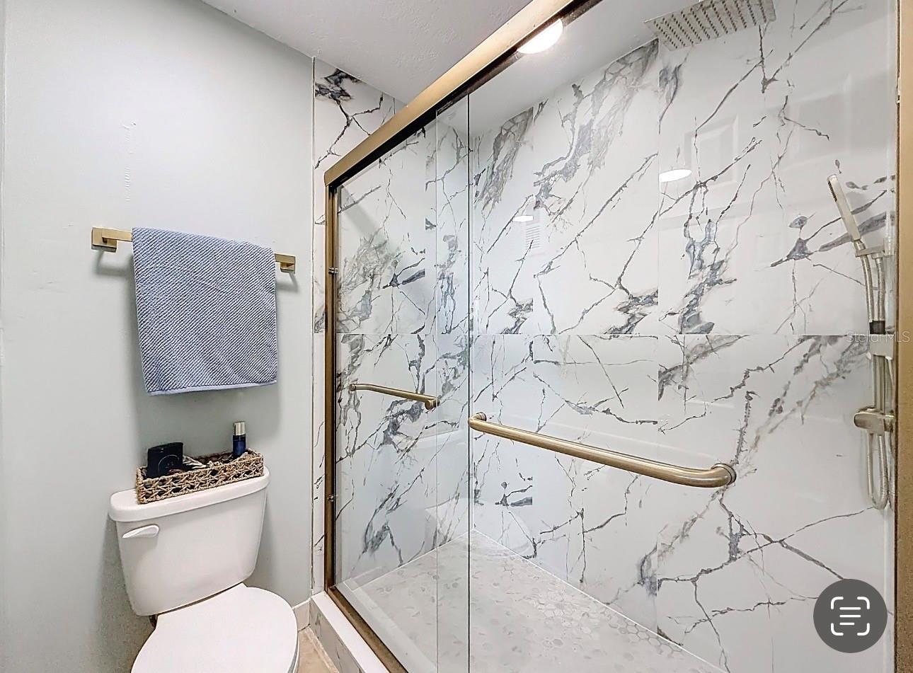 WHISPER WOOD TWNHMS CONDO - Residential