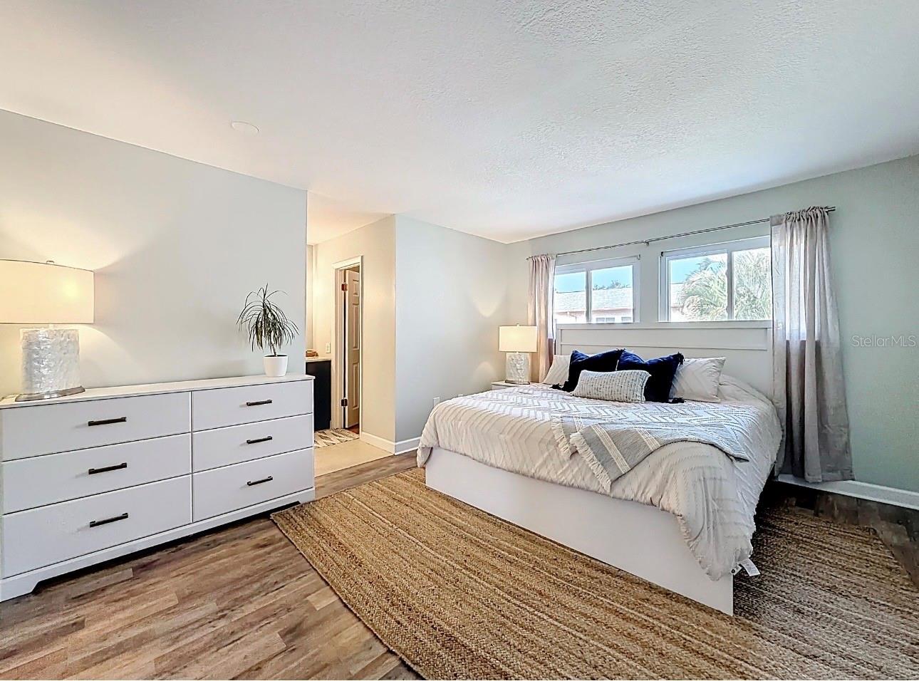 WHISPER WOOD TWNHMS CONDO - Residential