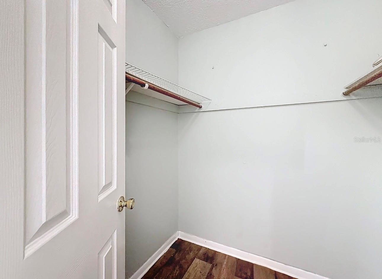 WHISPER WOOD TWNHMS CONDO - Residential