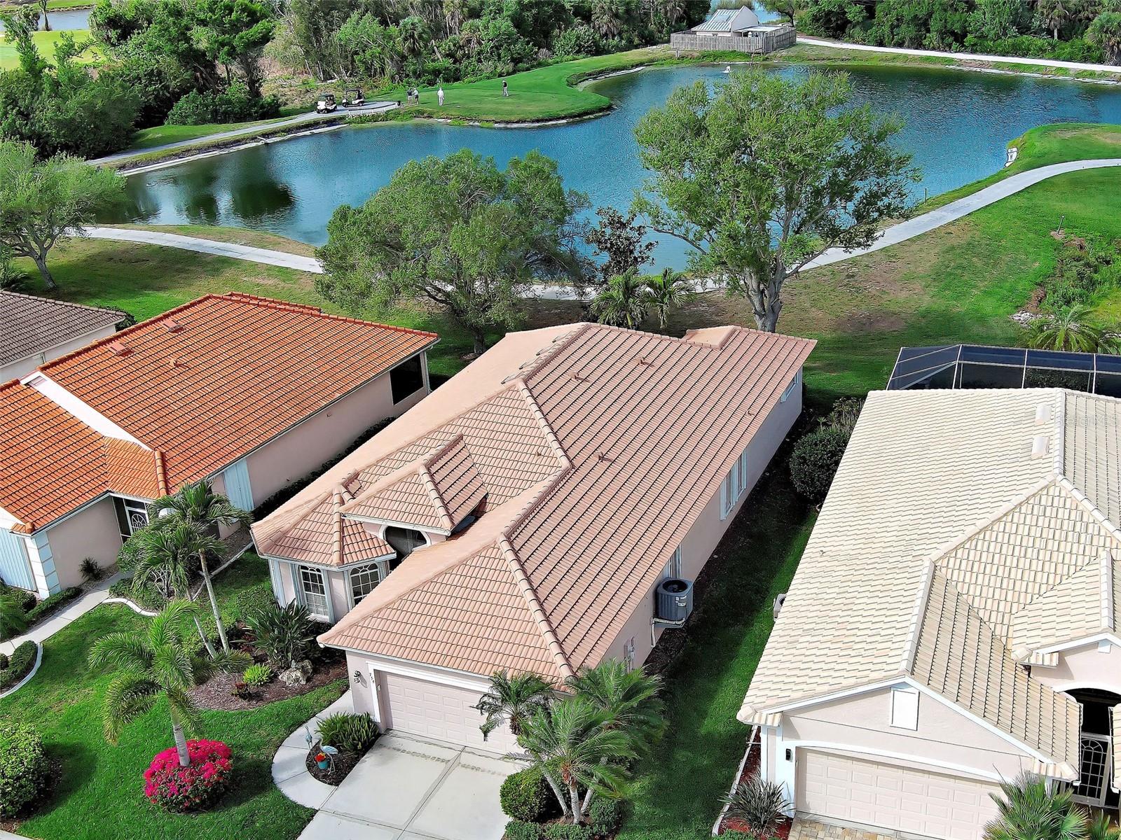PELICAN POINTE GOLF & COUNTRY CLUB - Residential
