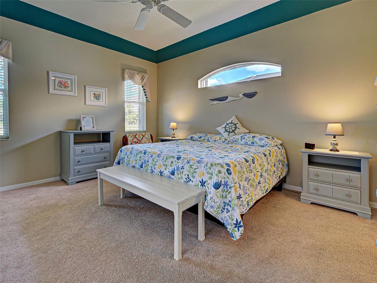 PELICAN POINTE GOLF & COUNTRY CLUB - Residential