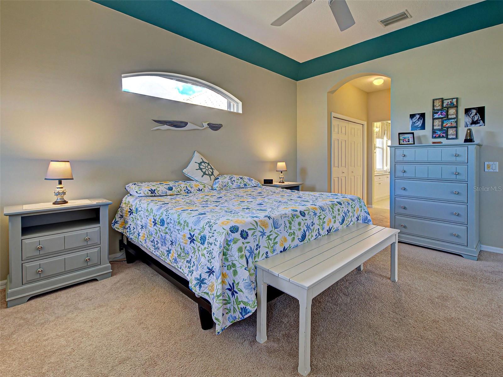 PELICAN POINTE GOLF & COUNTRY CLUB - Residential