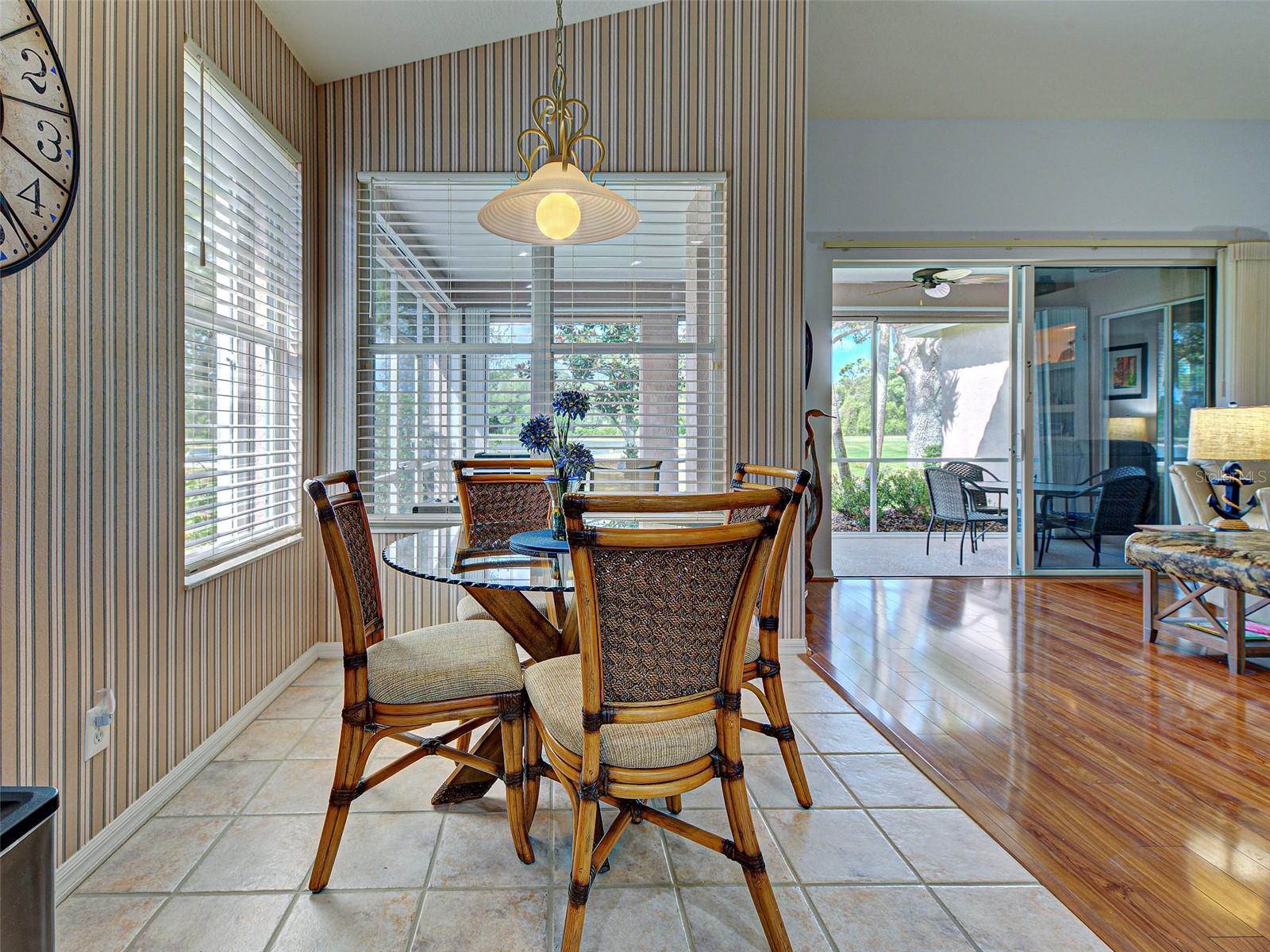 PELICAN POINTE GOLF & COUNTRY CLUB - Residential