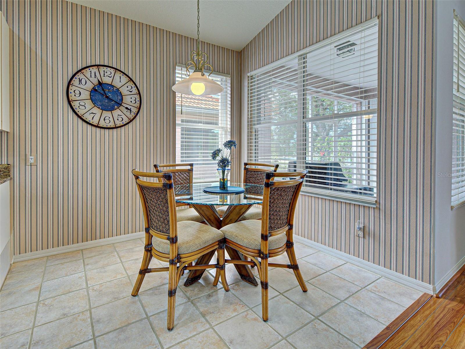 PELICAN POINTE GOLF & COUNTRY CLUB - Residential