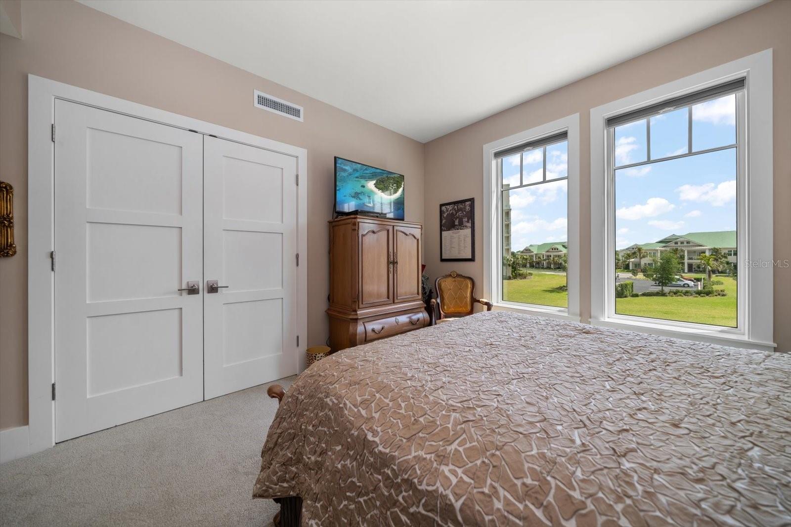 BELLEVIEW PLACE - Residential