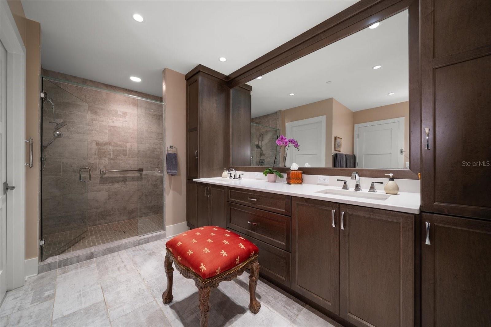 BELLEVIEW PLACE - Residential