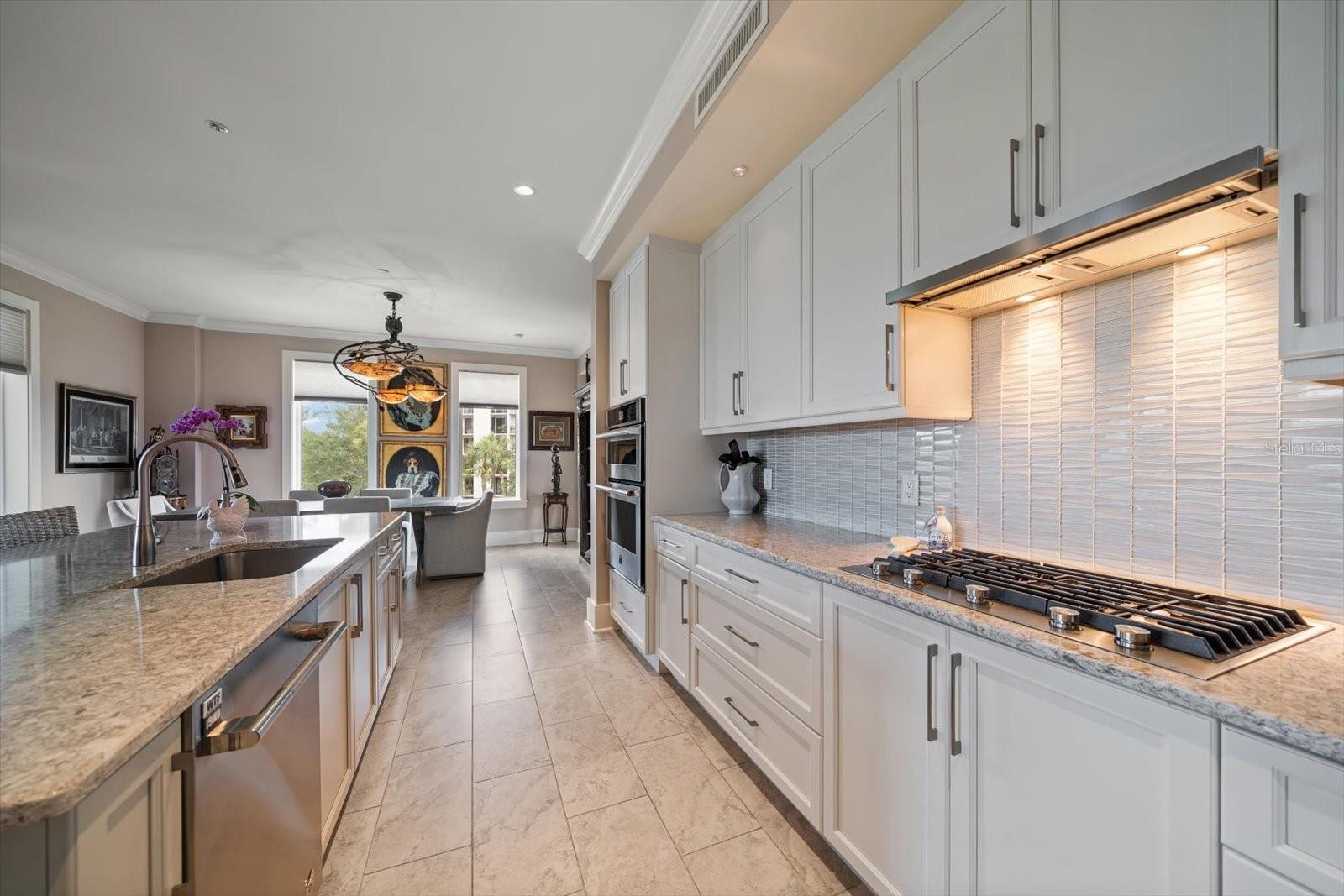 BELLEVIEW PLACE - Residential