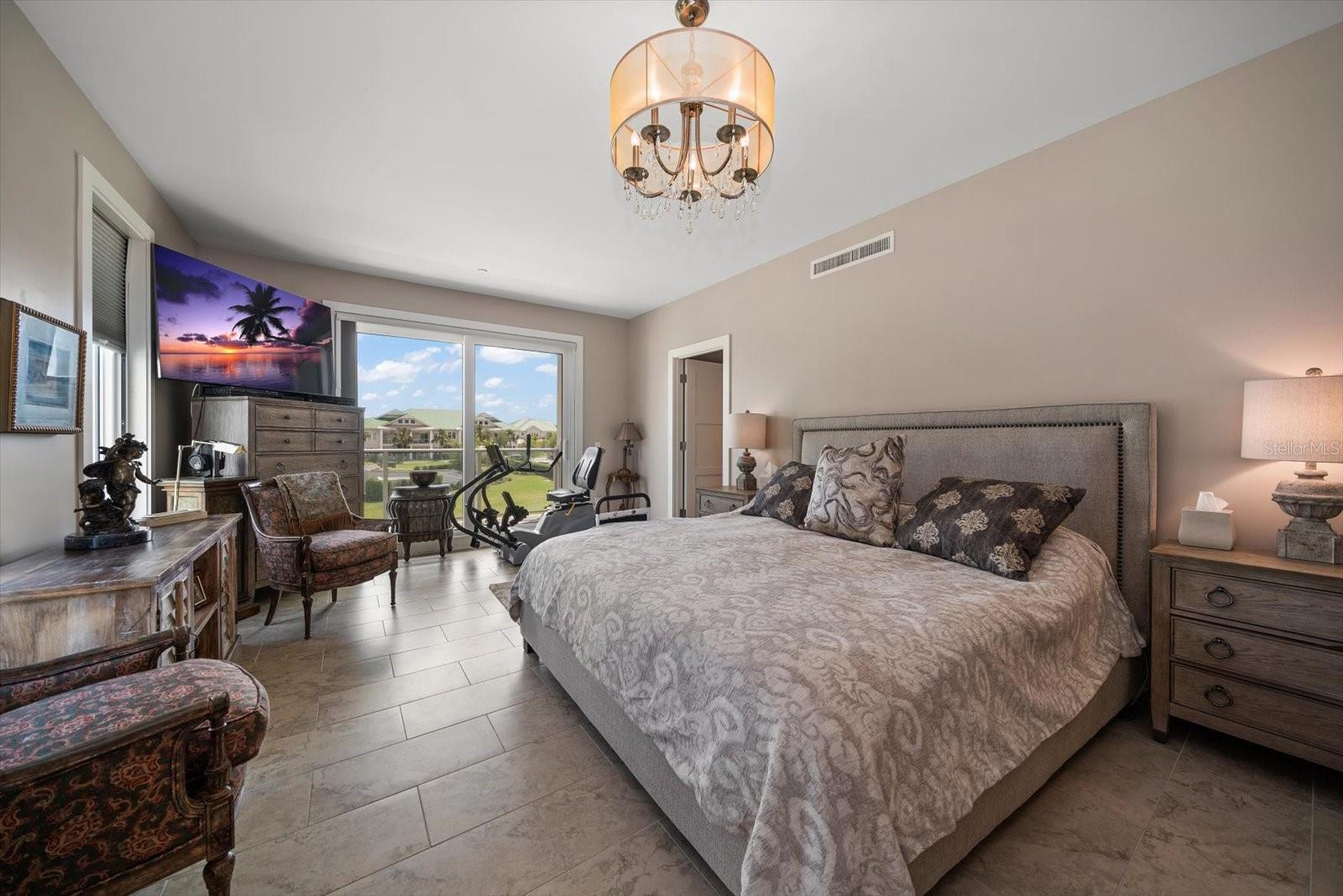 BELLEVIEW PLACE - Residential