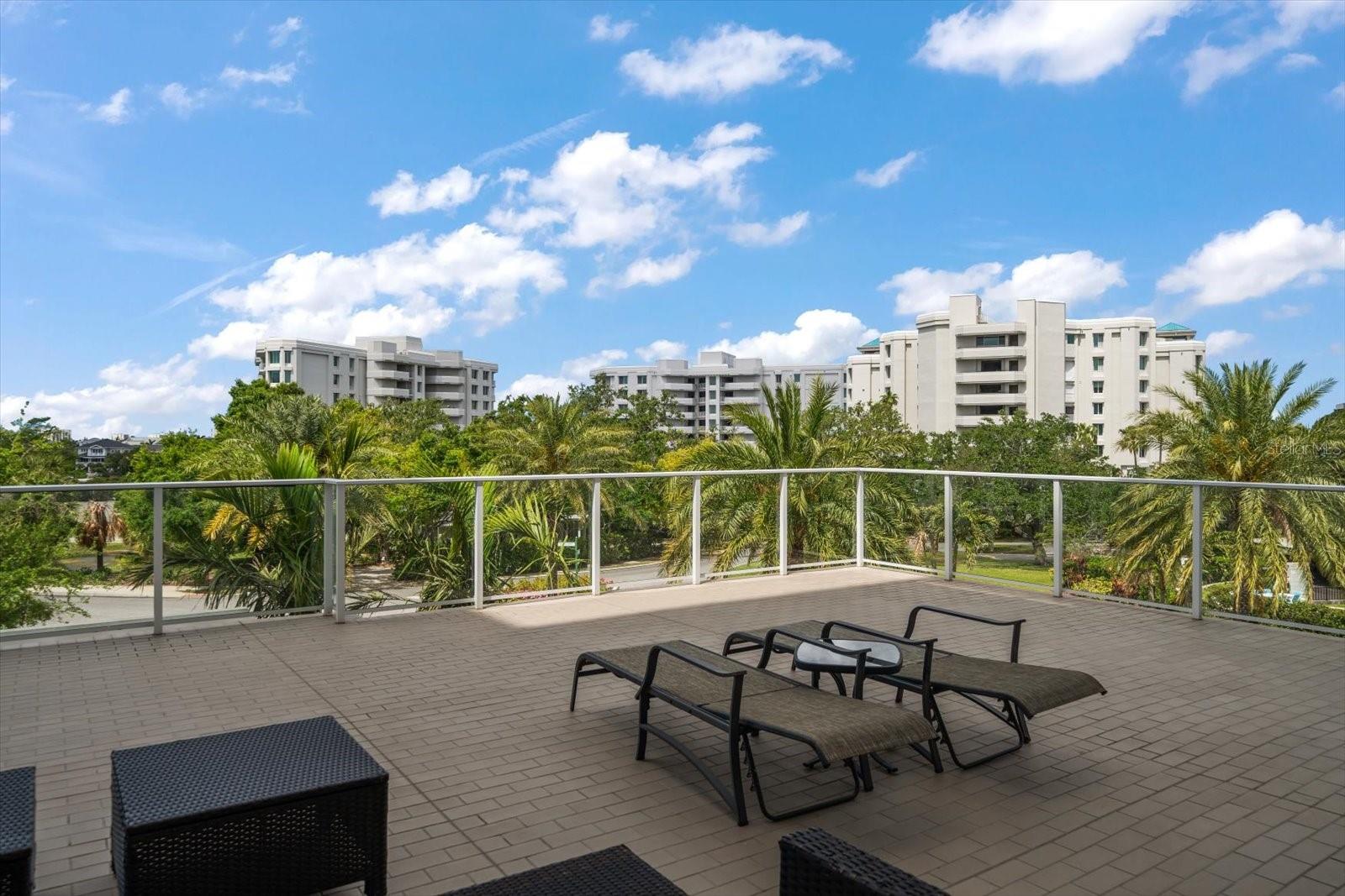 BELLEVIEW PLACE - Residential