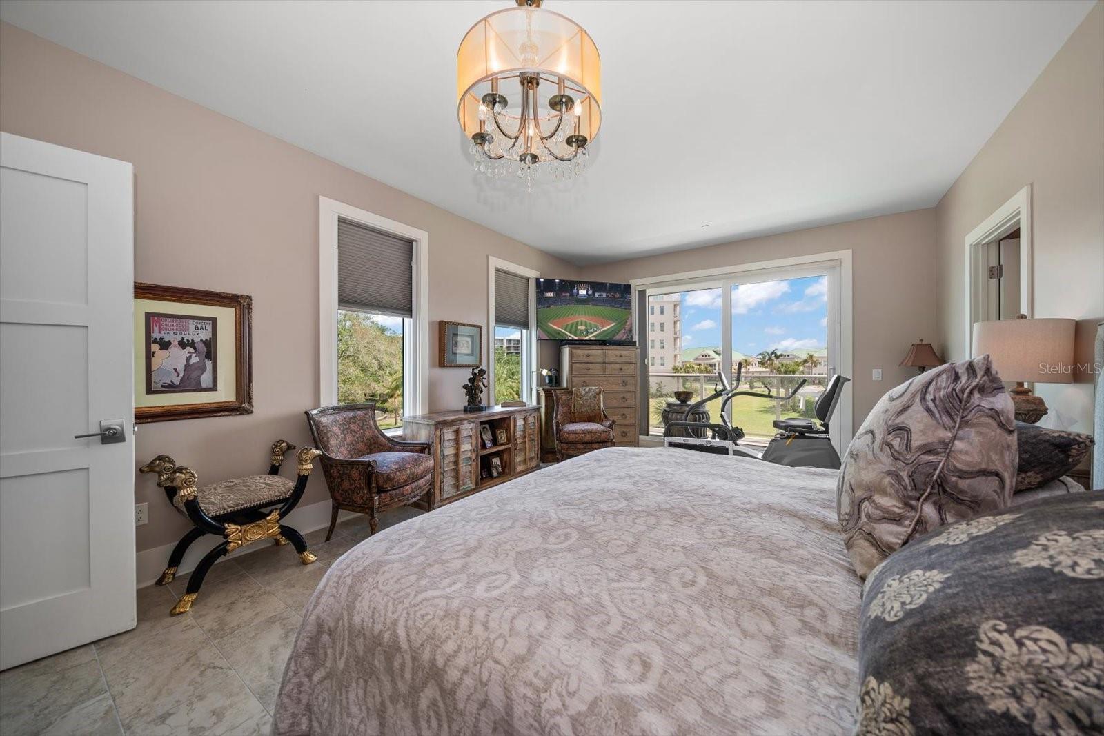 BELLEVIEW PLACE - Residential