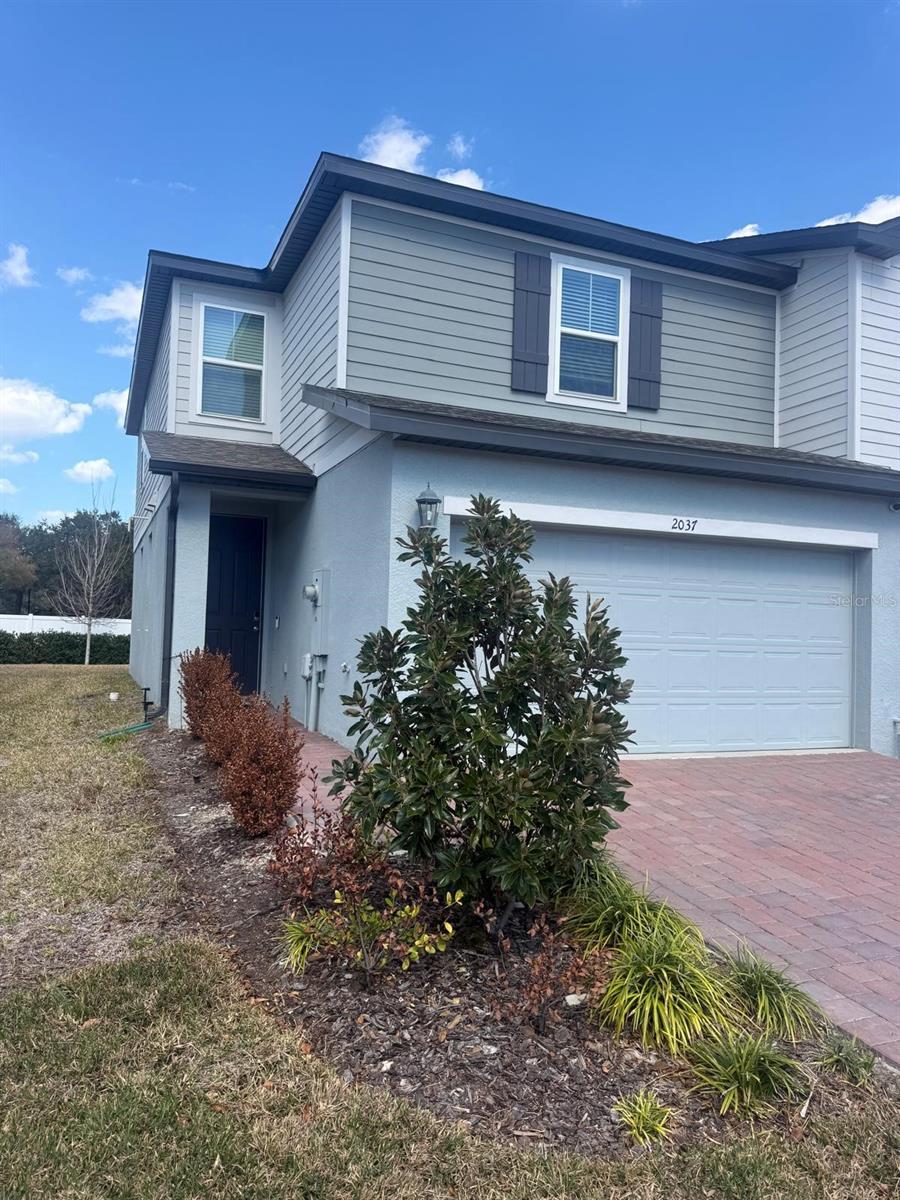 2037 CRAPE JASMINE LANE