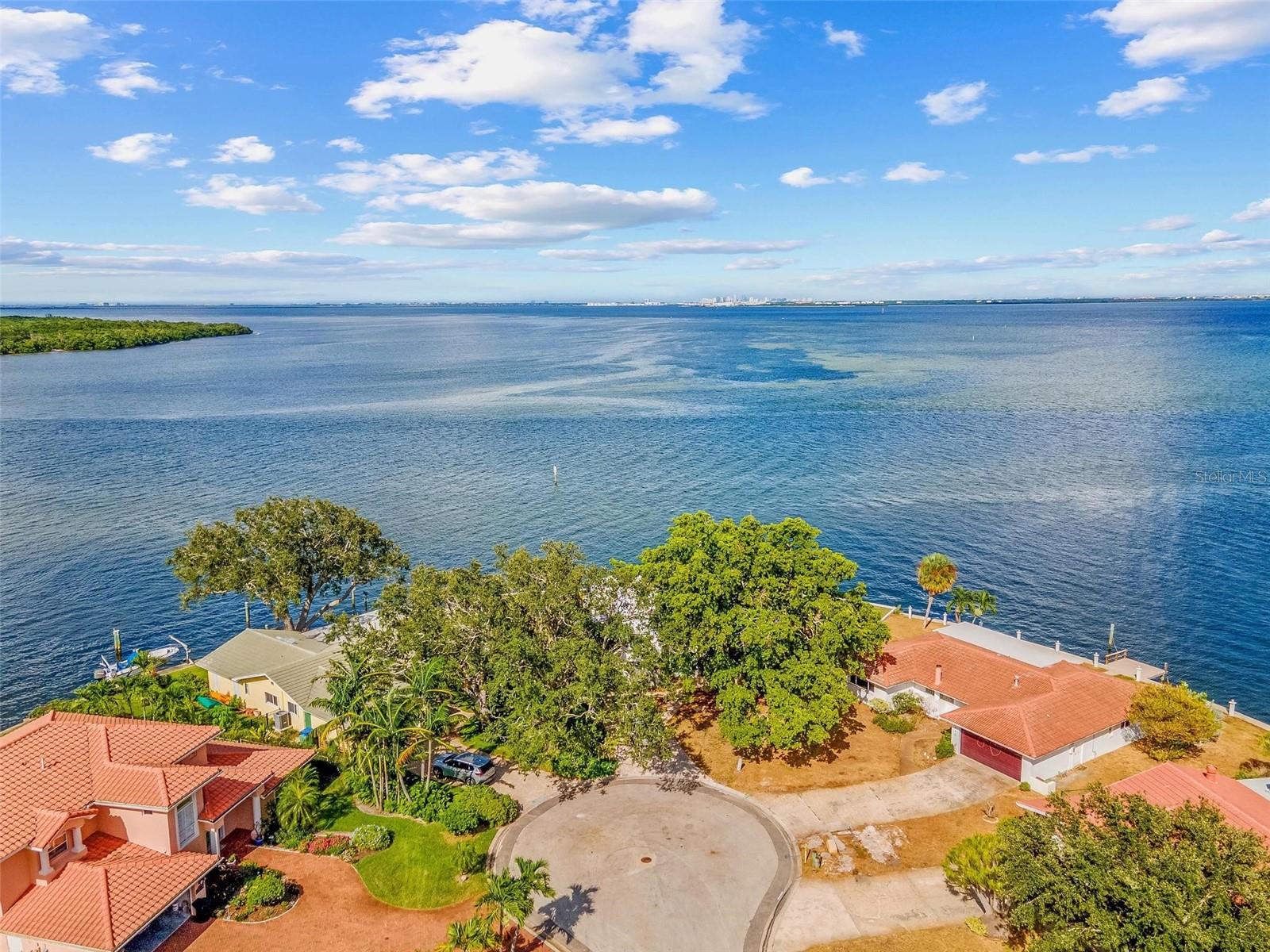 VENETIAN ISLES - Residential