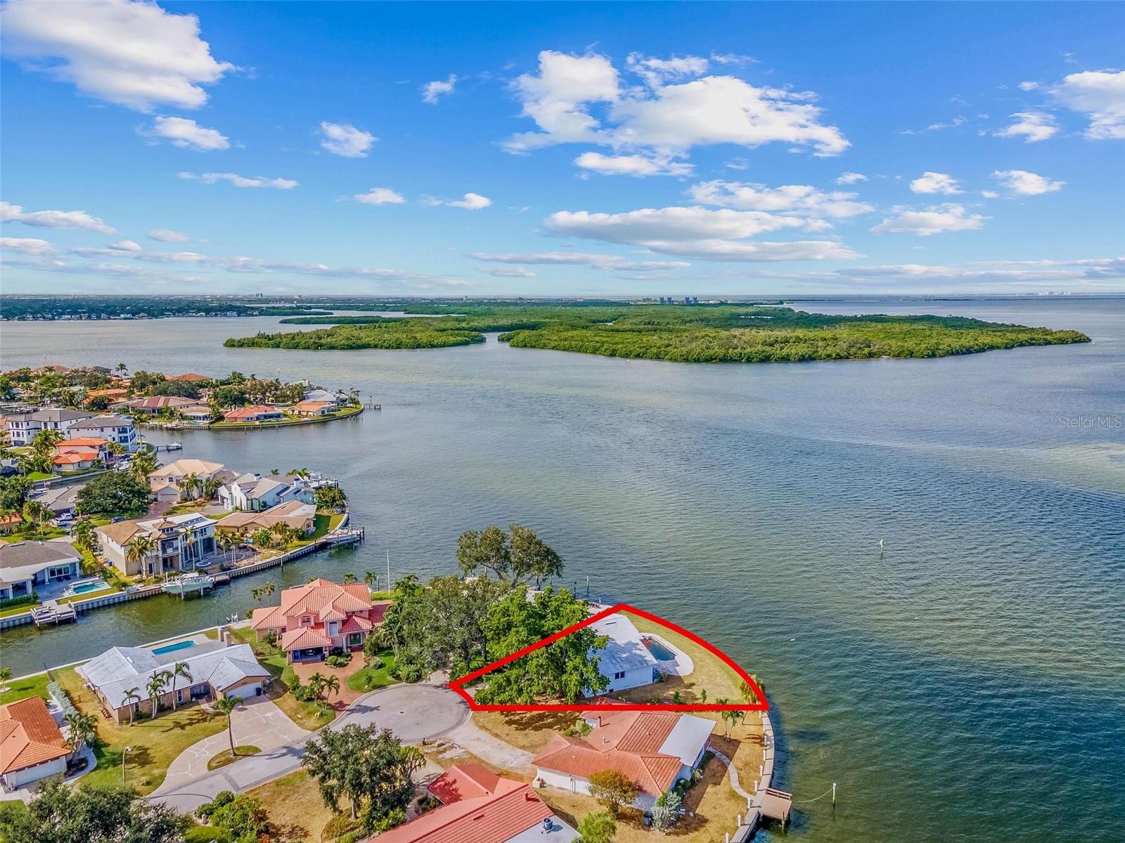 VENETIAN ISLES - Residential