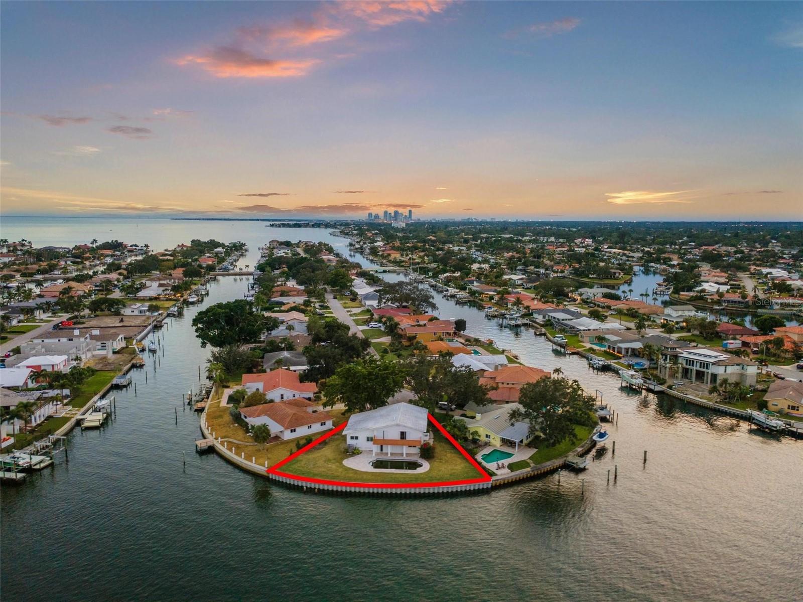 VENETIAN ISLES - Residential