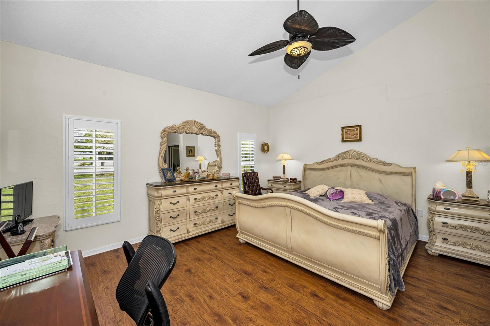 QUEEN ANNE GATE - Residential