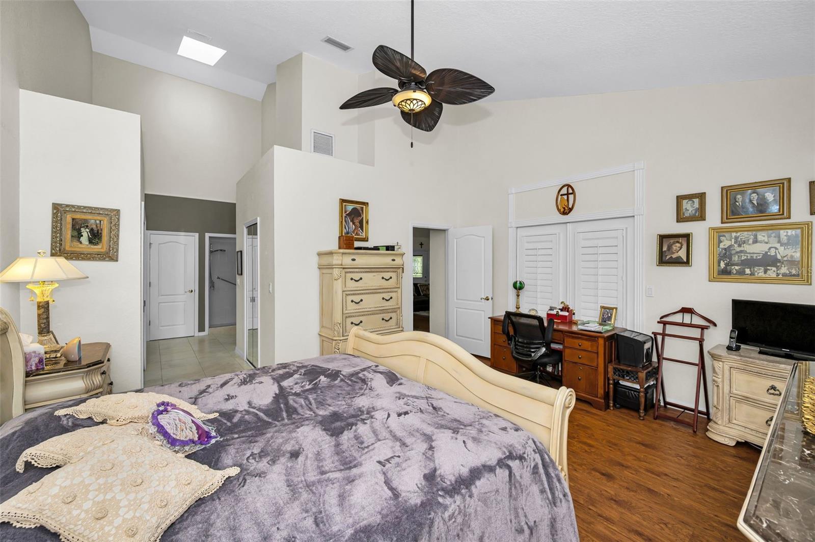 QUEEN ANNE GATE - Residential