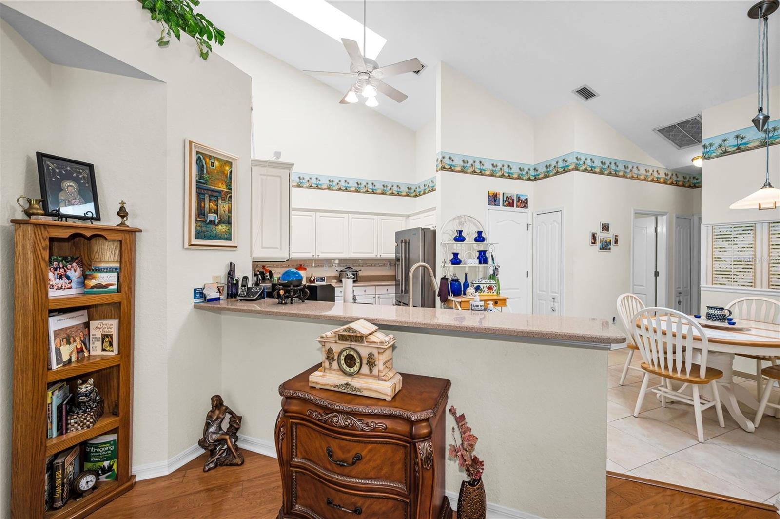 QUEEN ANNE GATE - Residential