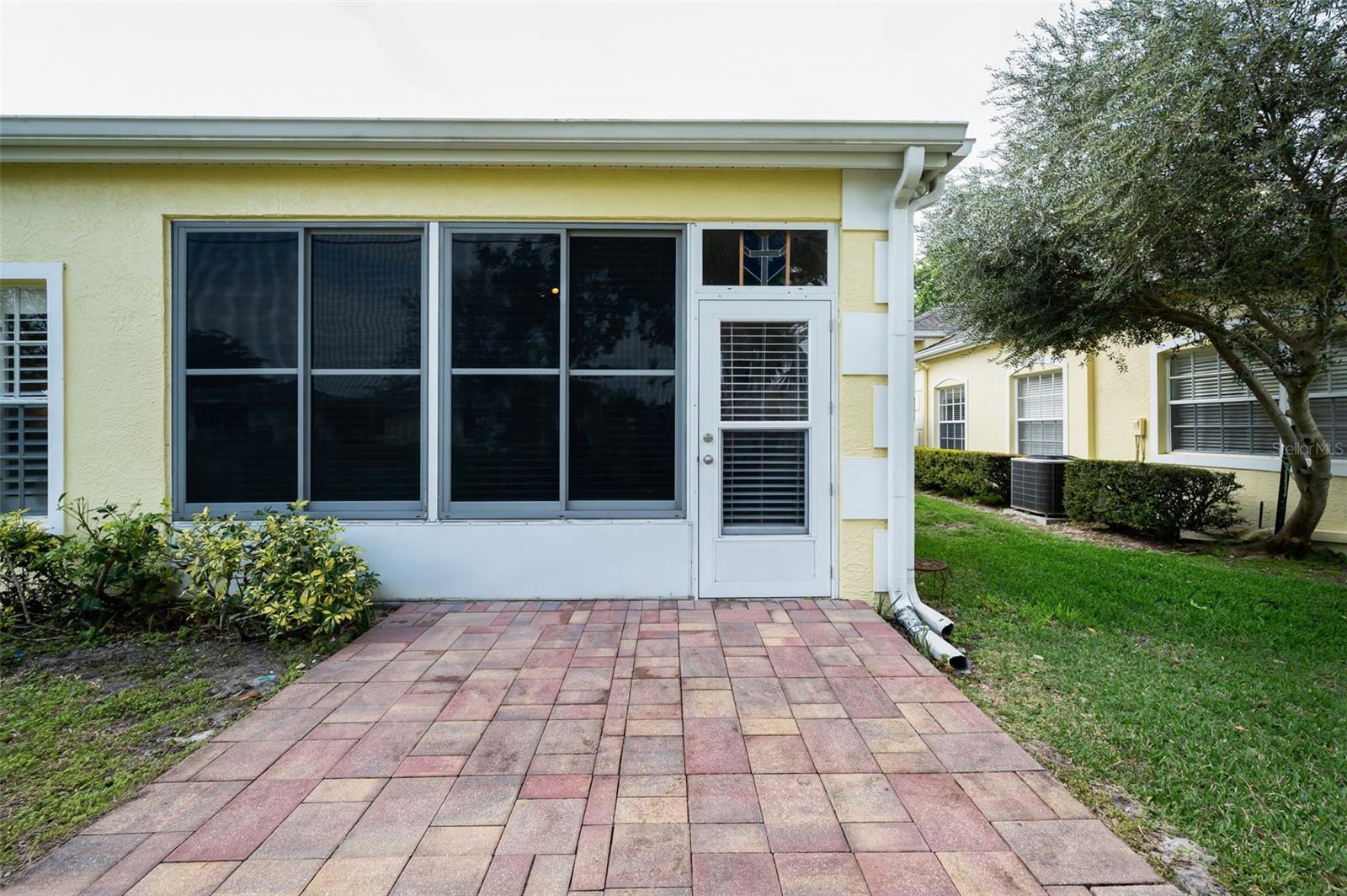 QUEEN ANNE GATE - Residential
