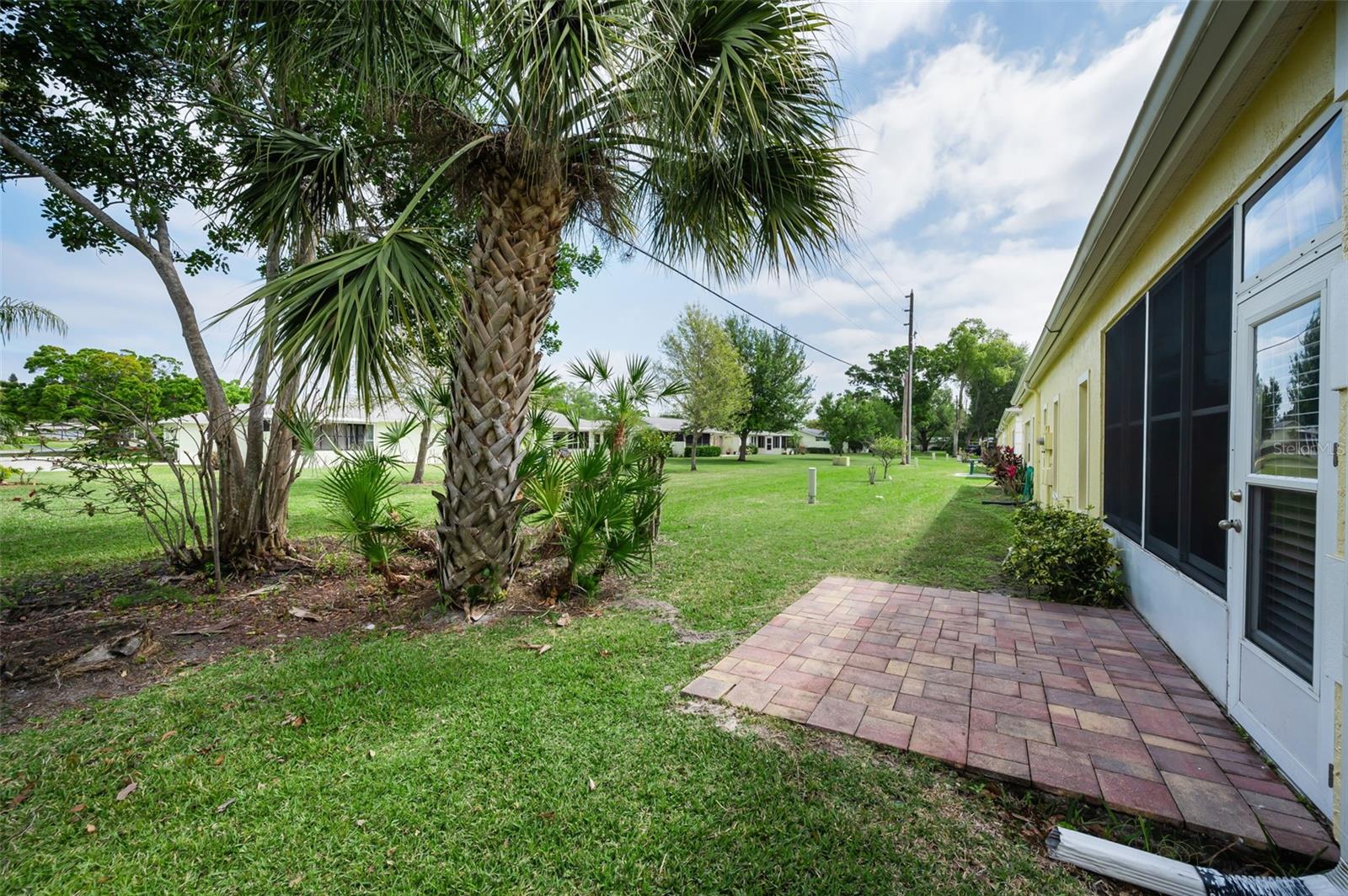 QUEEN ANNE GATE - Residential