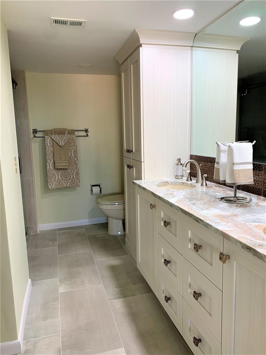 HARBORAGE II - Residential