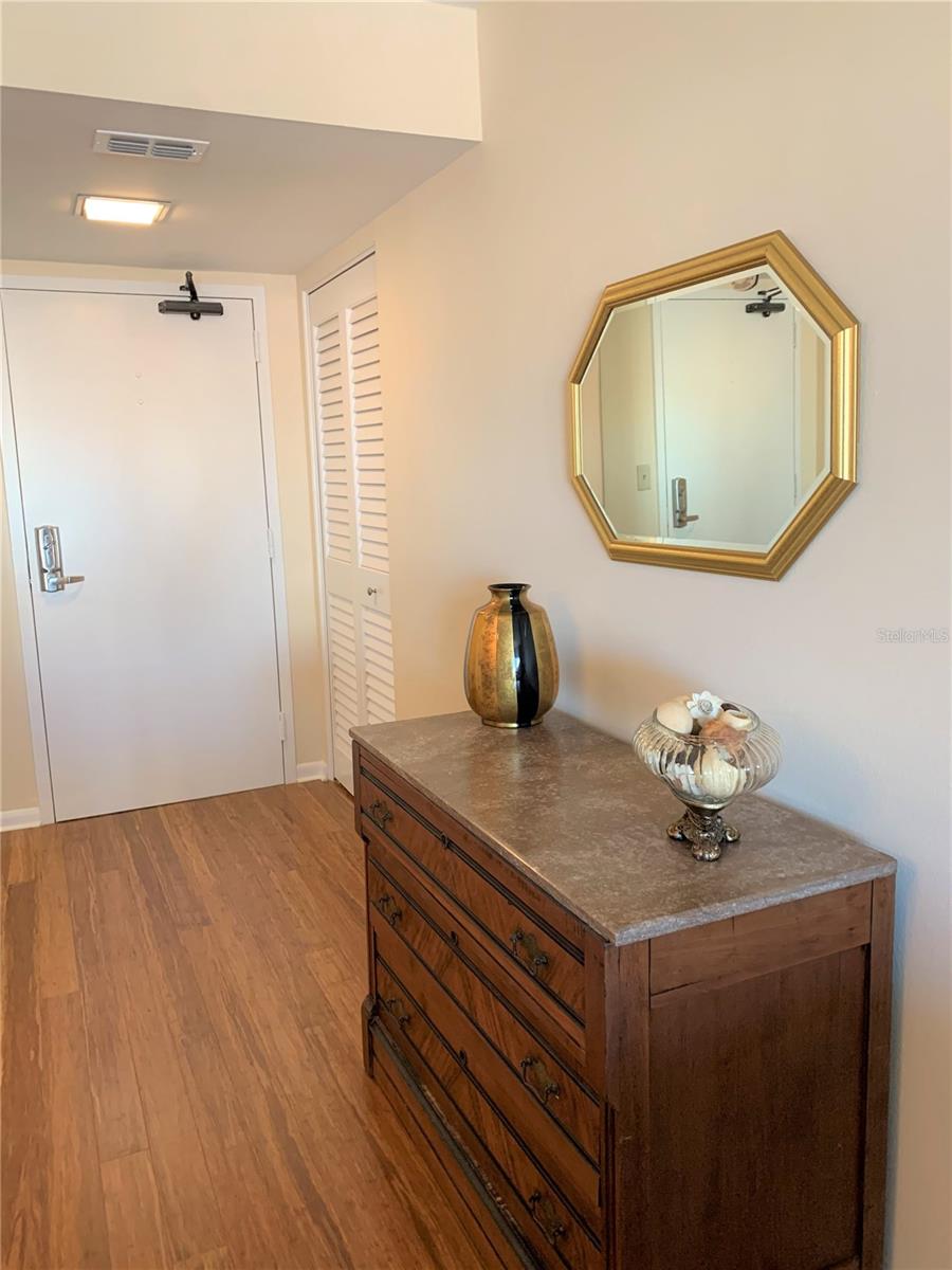 HARBORAGE II - Residential