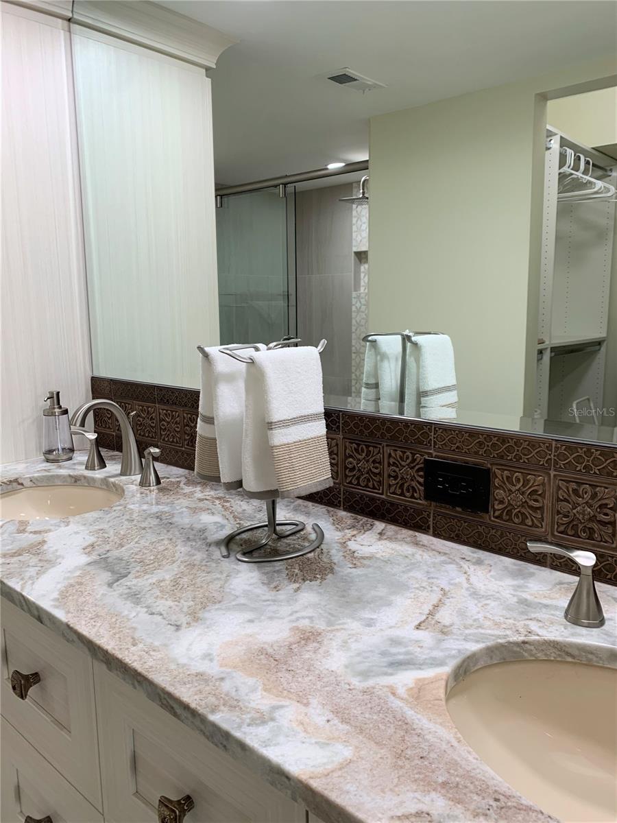 HARBORAGE II - Residential