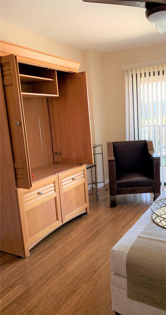 HARBORAGE II - Residential