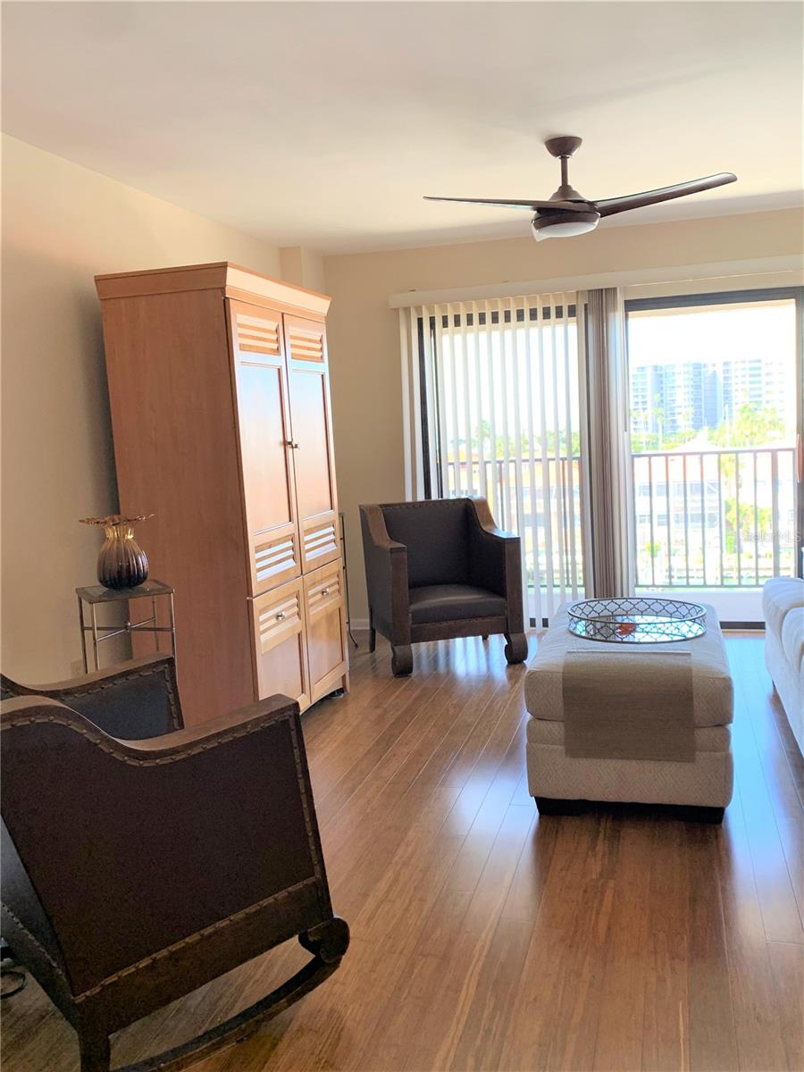 HARBORAGE II - Residential