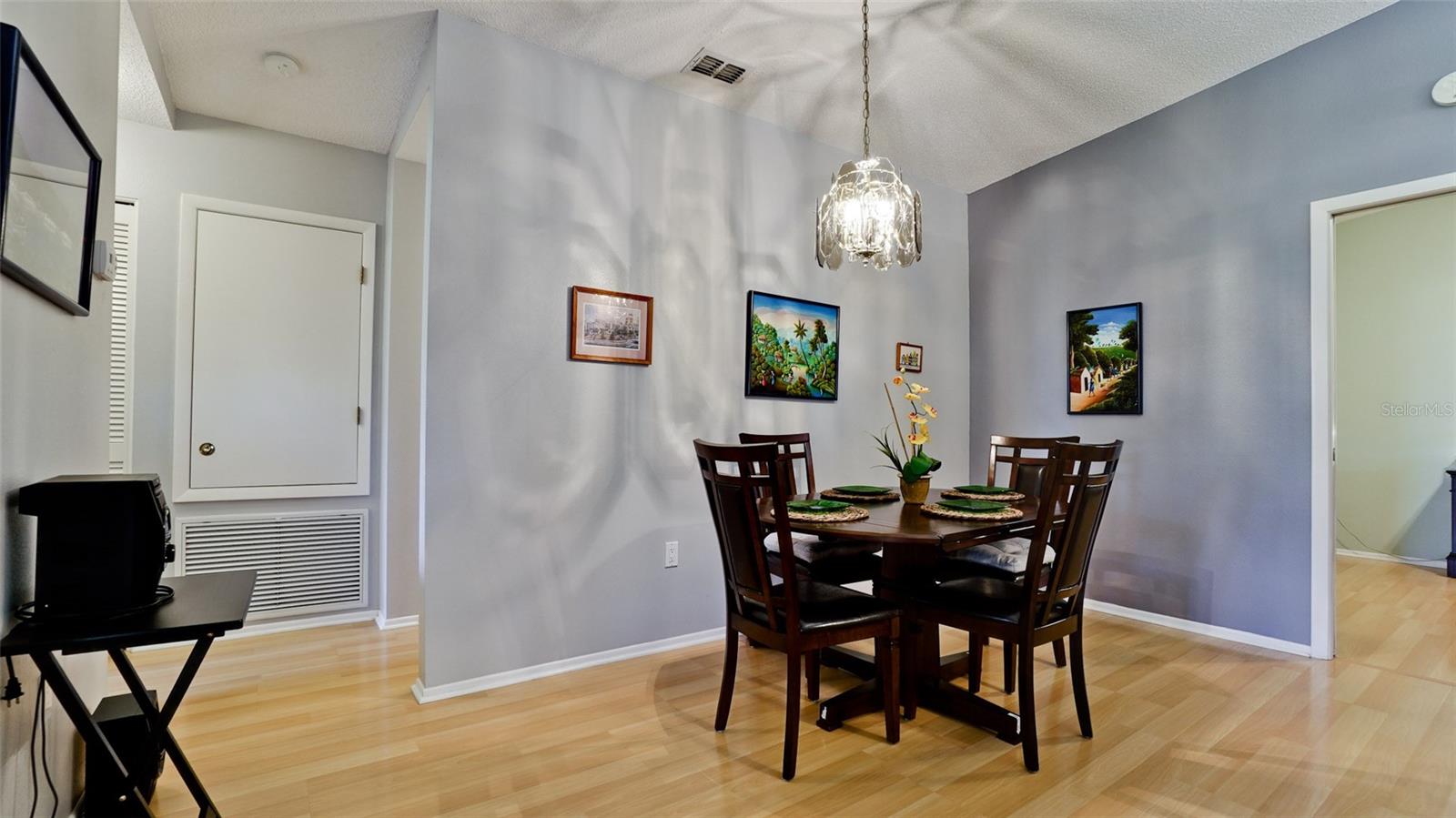 COUNTRY VILLAGE SEC 11 - Residential Lease
