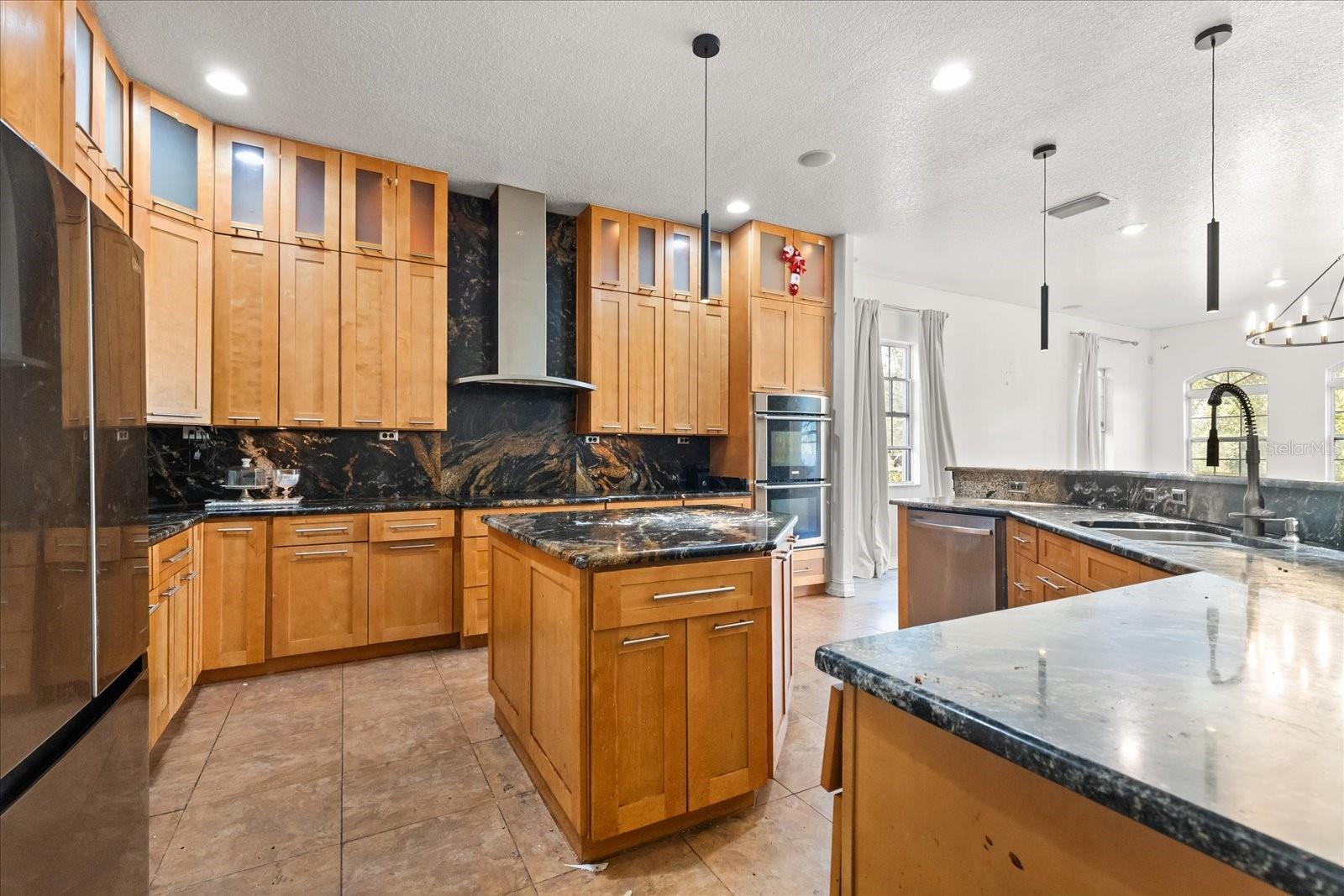 SHADOW RUN UNIT 1 - Residential