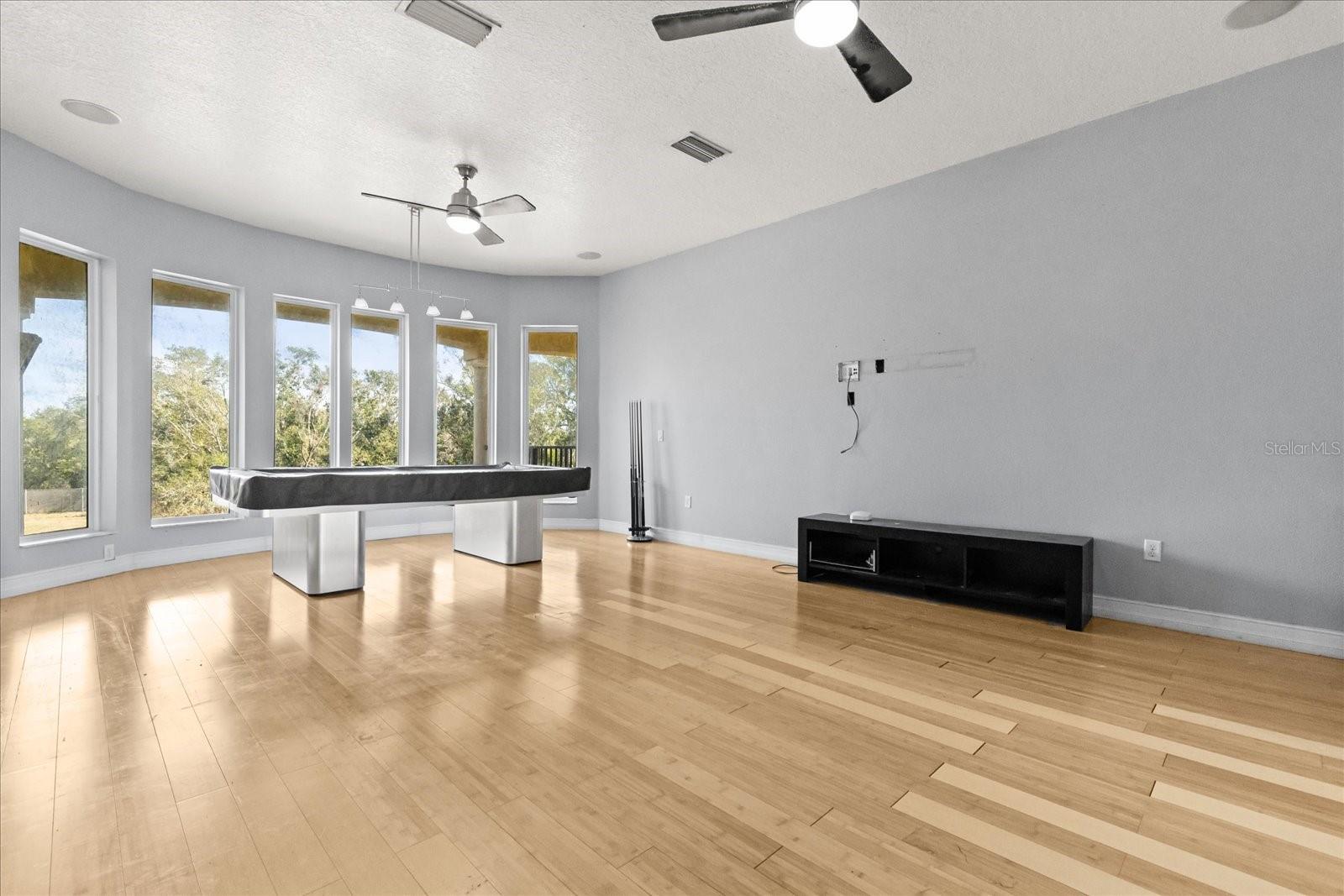 SHADOW RUN UNIT 1 - Residential