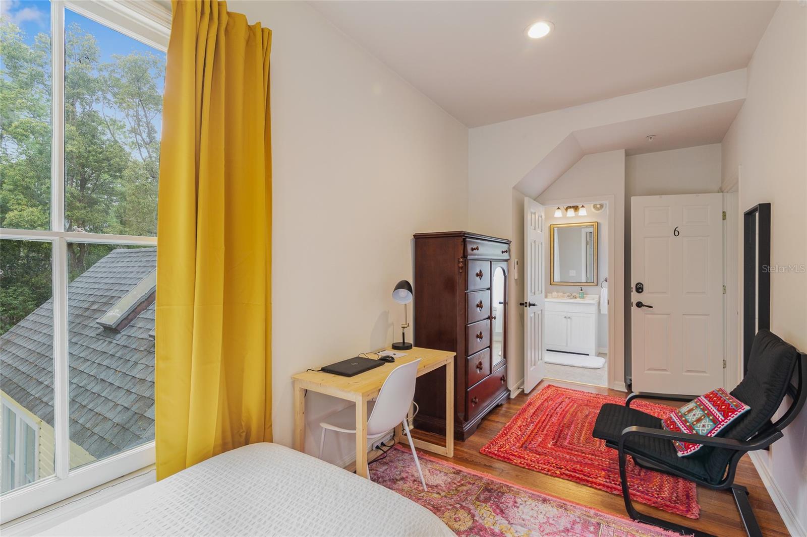 DOIG ROBERTSON - Commercial Sale