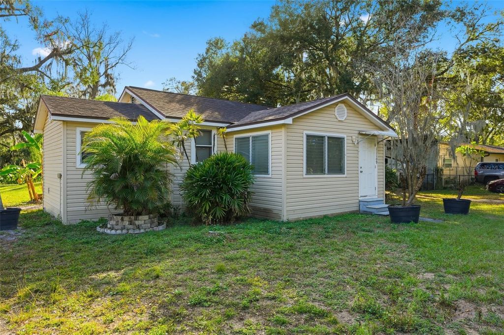 Photo of 11109 Carmon Street, Riverview, FL 33578 (MLS # TB8459058)