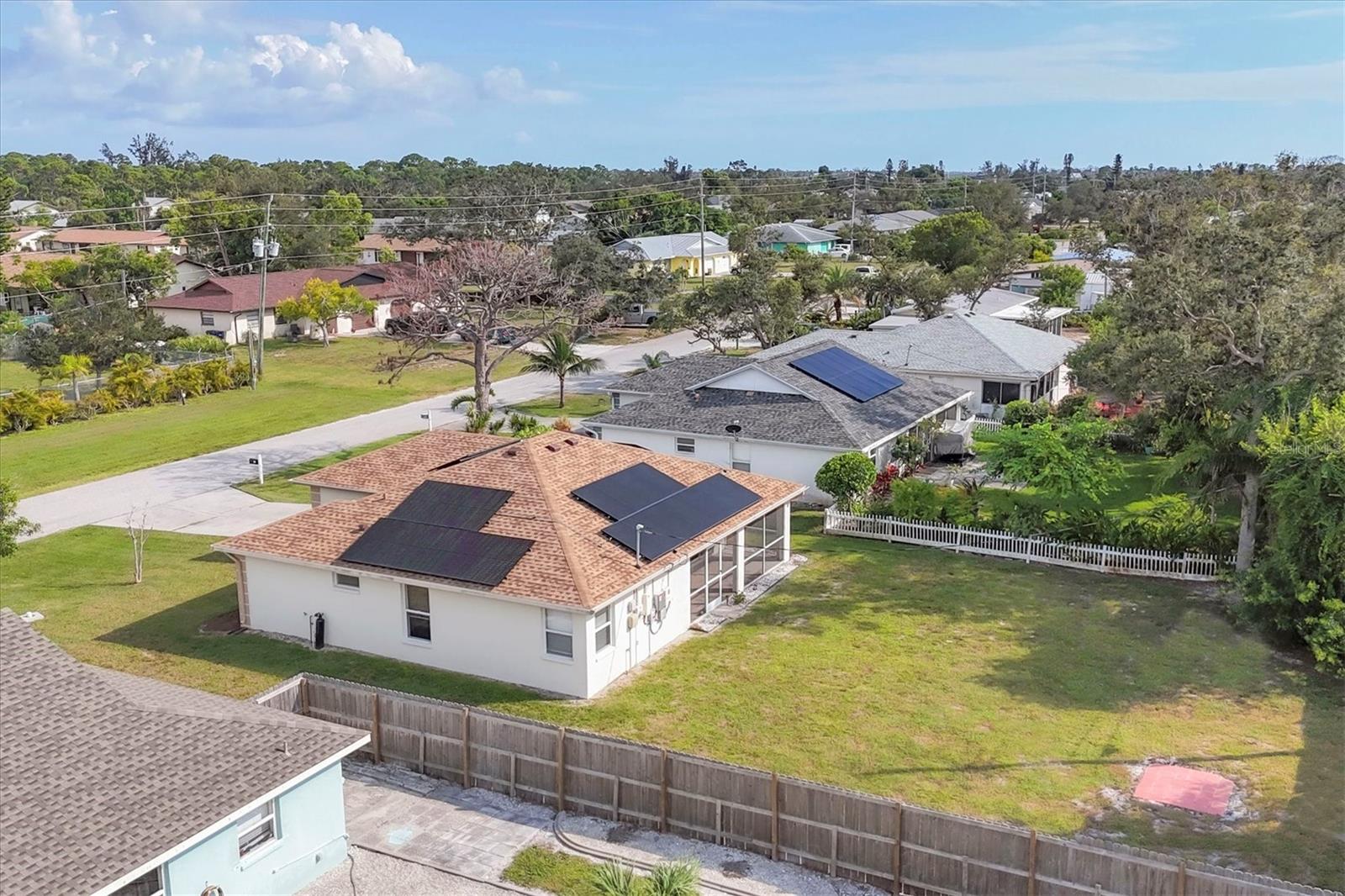 BAY VIEW MANOR - Residential