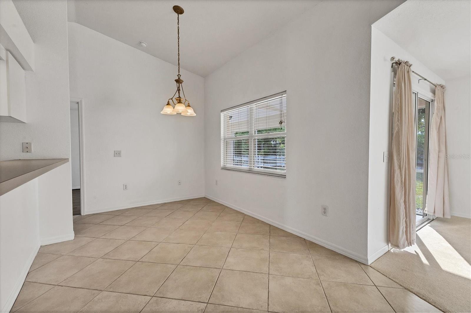 BAY VIEW MANOR - Residential