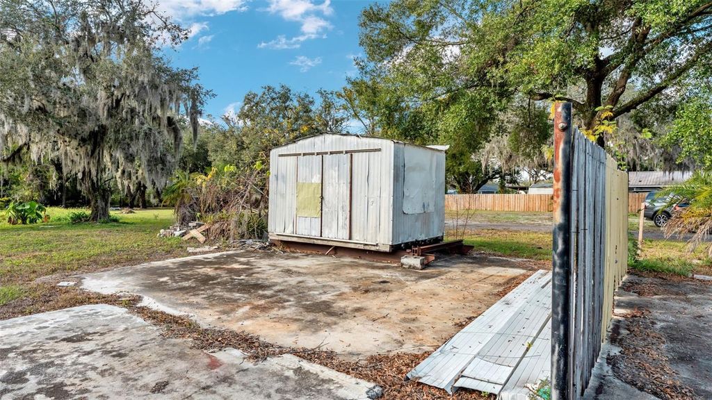 Photo of 23 Violet Street, Plant City, FL 33563 (MLS # L4958255)