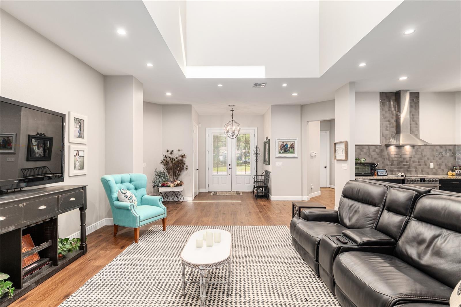 FOUNTAIN OAK - Residential