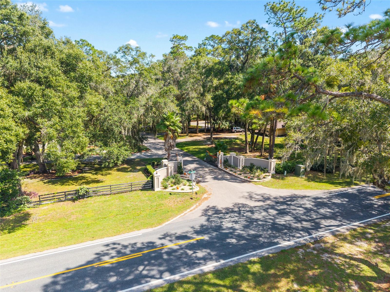 FOUNTAIN OAK - Residential