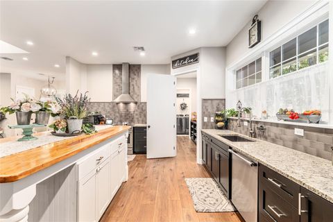 Tiny photo for 42 SE 103rd Street, Ocala, FL 34480 (MLS # OM711674)